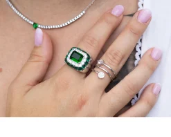 Anello lucentissima argento tondo e zircone a goccia Nomination