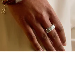 Anello siwa argento quadrato martellato Selezione zanolli