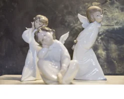 Angioletto curioso porcellana Lladro'
