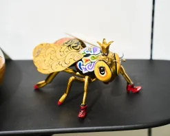 Ape honey b. Tom's drag
