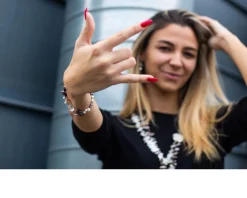 Bracciale argento rosè con perle grigie e cristallo di rocca Luisa della salda