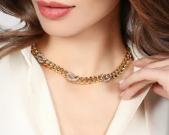 Collana classica in bronzo dorato con zirconi Unoaerre