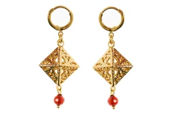 Orecchini gipsy in bronzo dorato con piramide e cristallo rosso Unoaerre