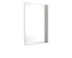Specchio only me colore cristallo Kartell